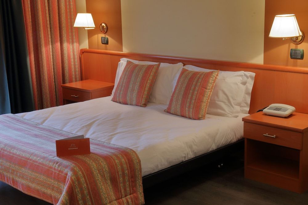 Hotel Romanisio Comfort Double Room, Terrace 4