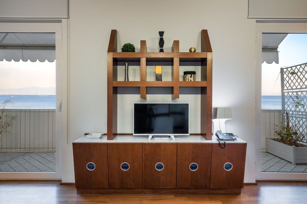 undefined LHP Suite Posillipo 3