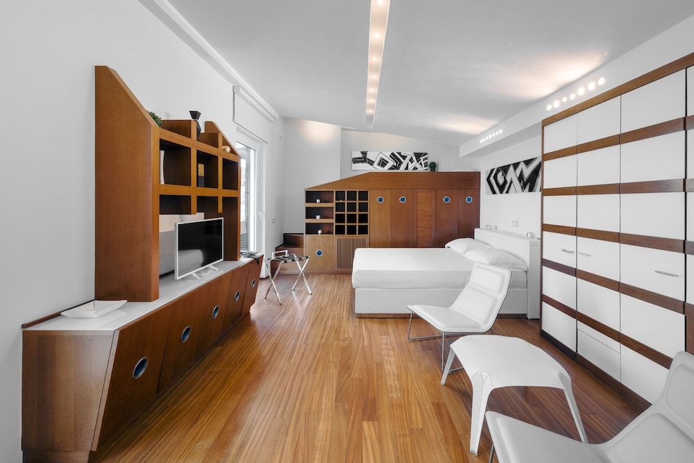 LHP Suite Posillipo Apartment, 2 Bedrooms, Sea View 9