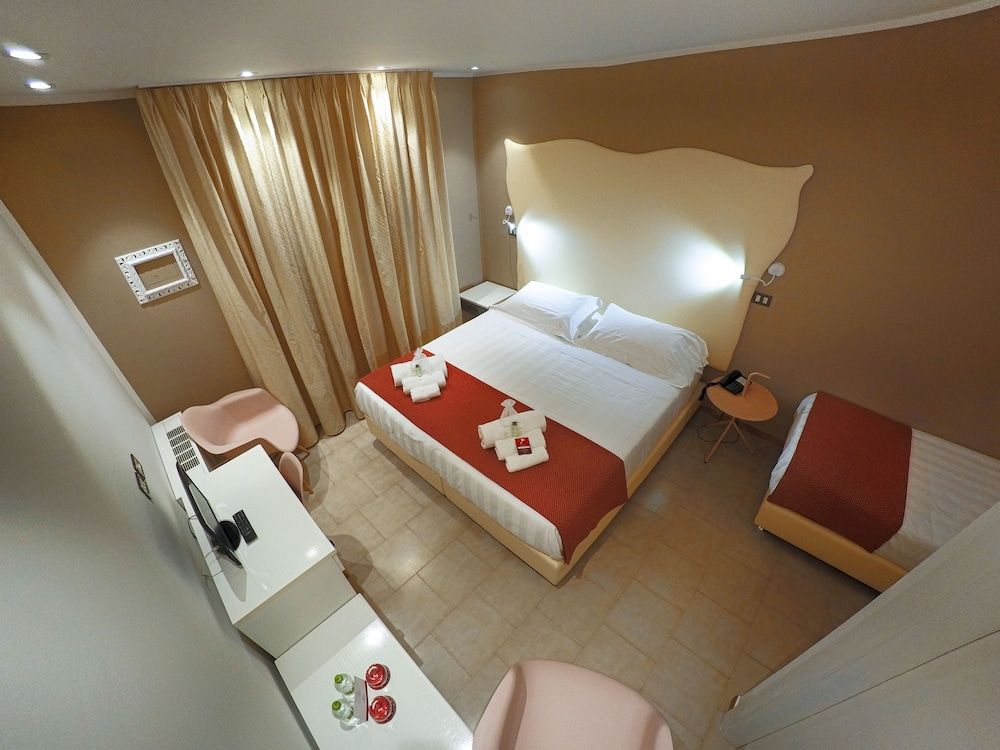 Hotel El Patio Panoramic Triple Room, 1 Bedroom 2