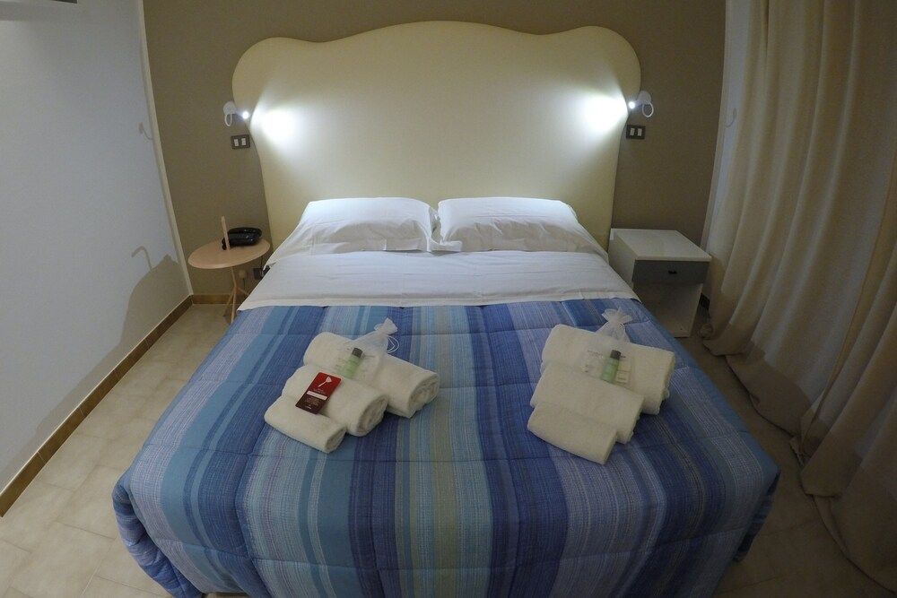 Hotel El Patio Single Room, 1 Twin Bed 2