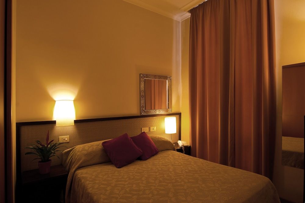 Hotel Novecento Economy Double Room