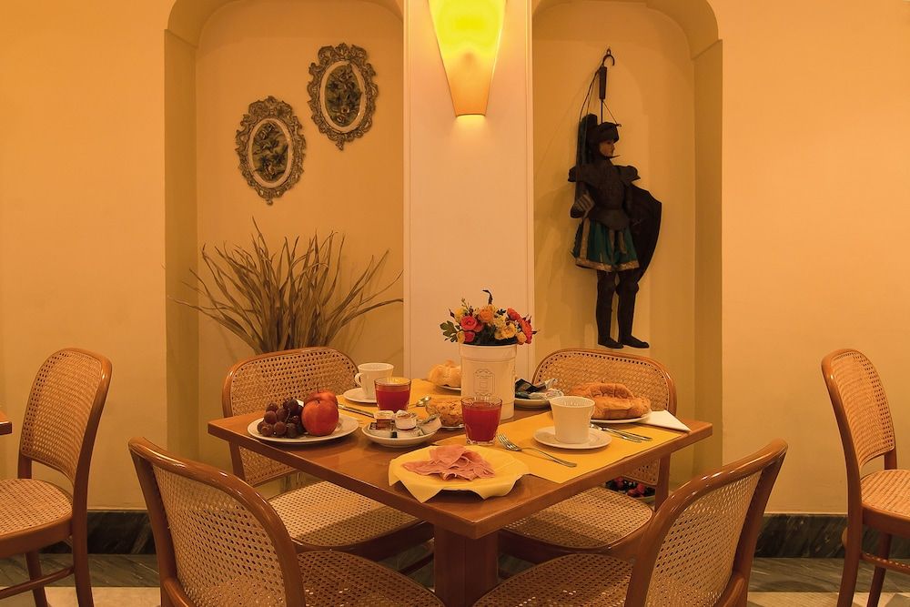 undefined Hotel Novecento 10