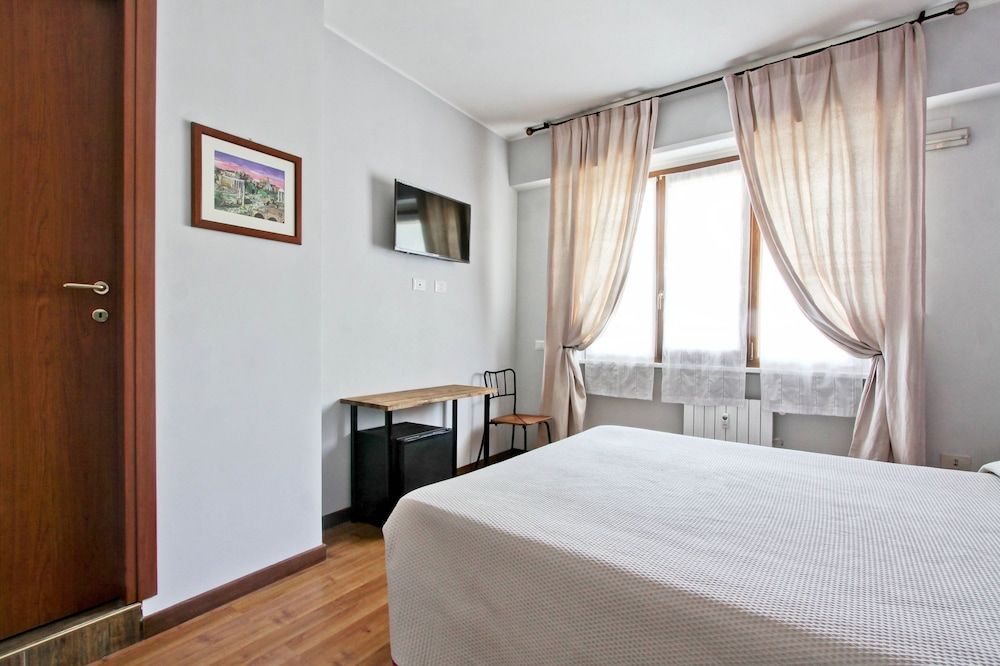 Vacanze a Roma Double or Twin Room, Ensuite 10
