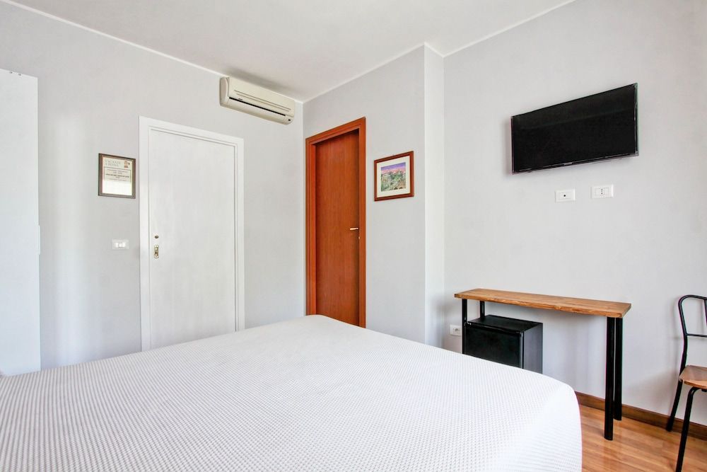 Vacanze a Roma Double or Twin Room, Ensuite 6