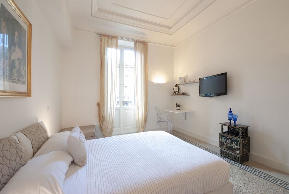 Bea Suites Luxury Rooms Double Room, Private Bathroom (External (via tagliamento 14) 2