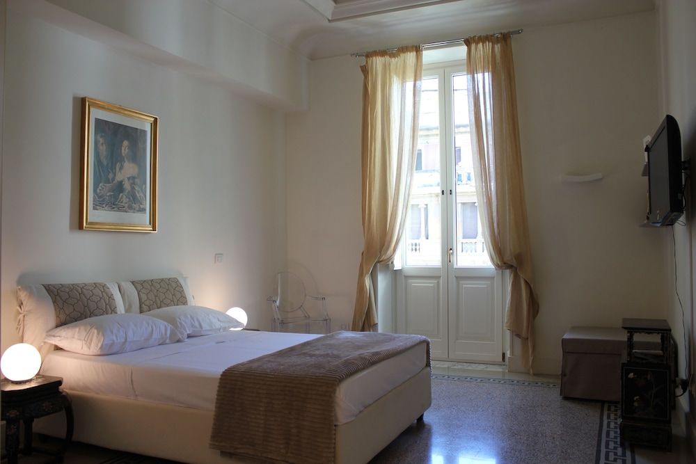 undefined Bea Suites Luxury Rooms