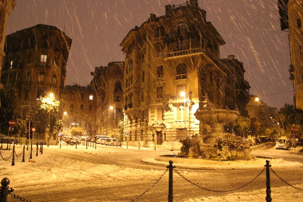 undefined Bea Suites Luxury Rooms 9