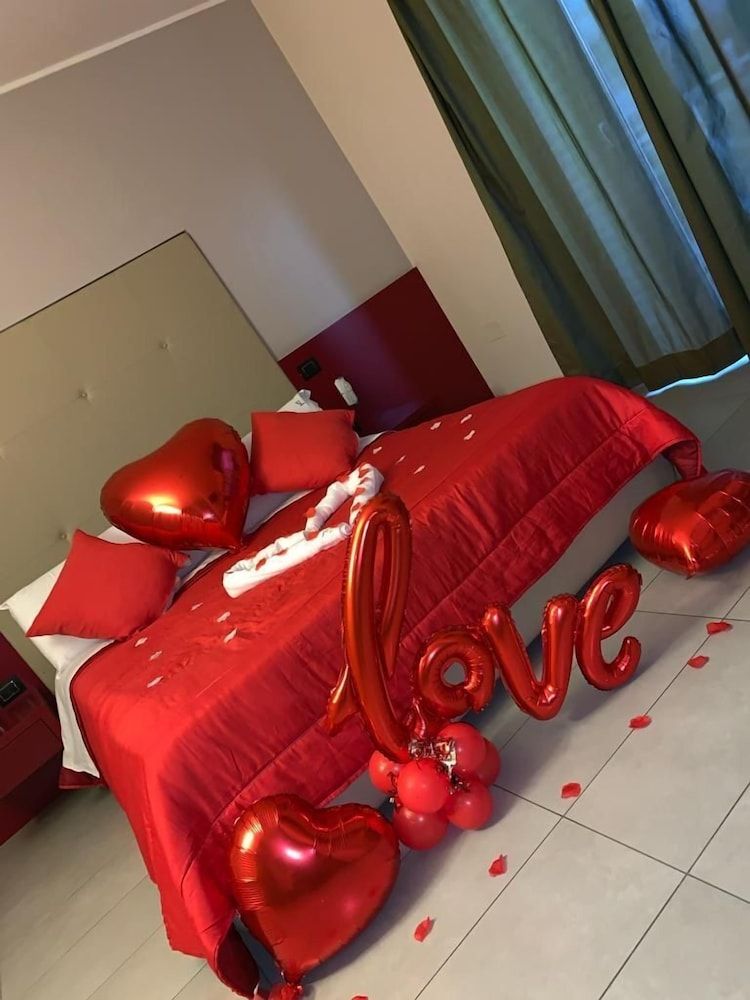 Victoria Hotel Deluxe Room, 1 Bedroom 8