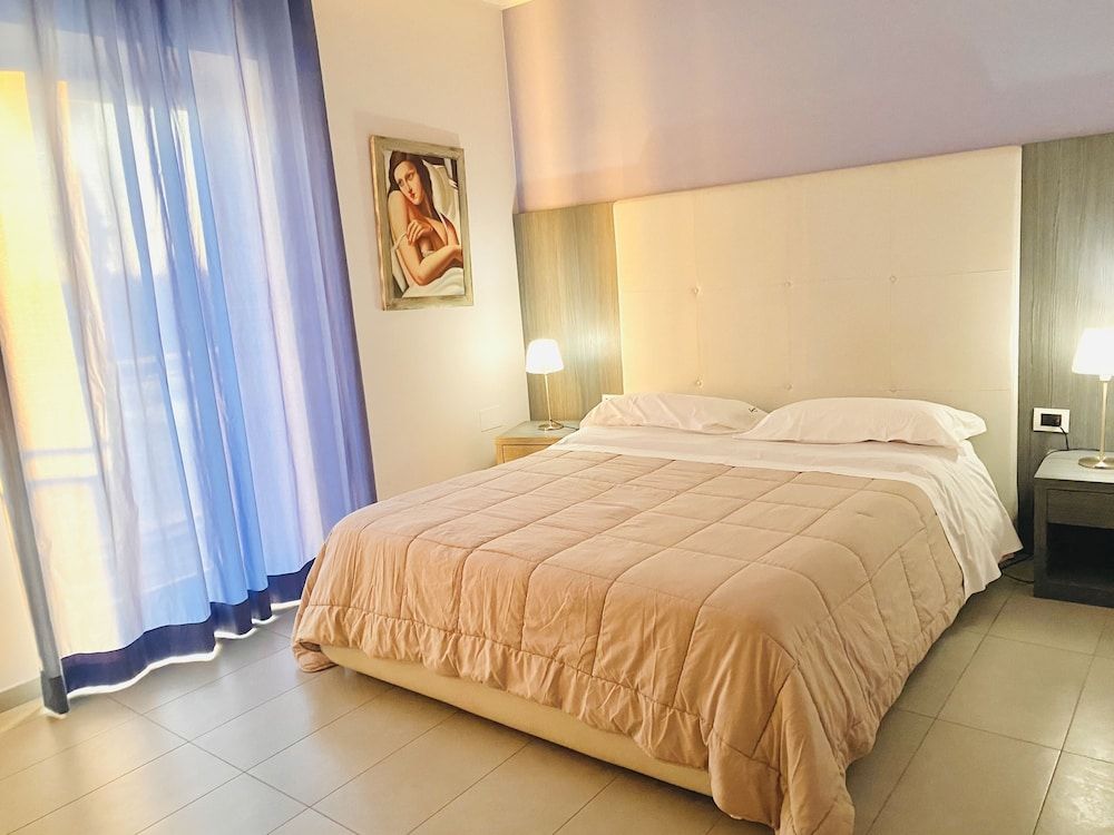 Victoria Hotel Deluxe Room, 1 Bedroom