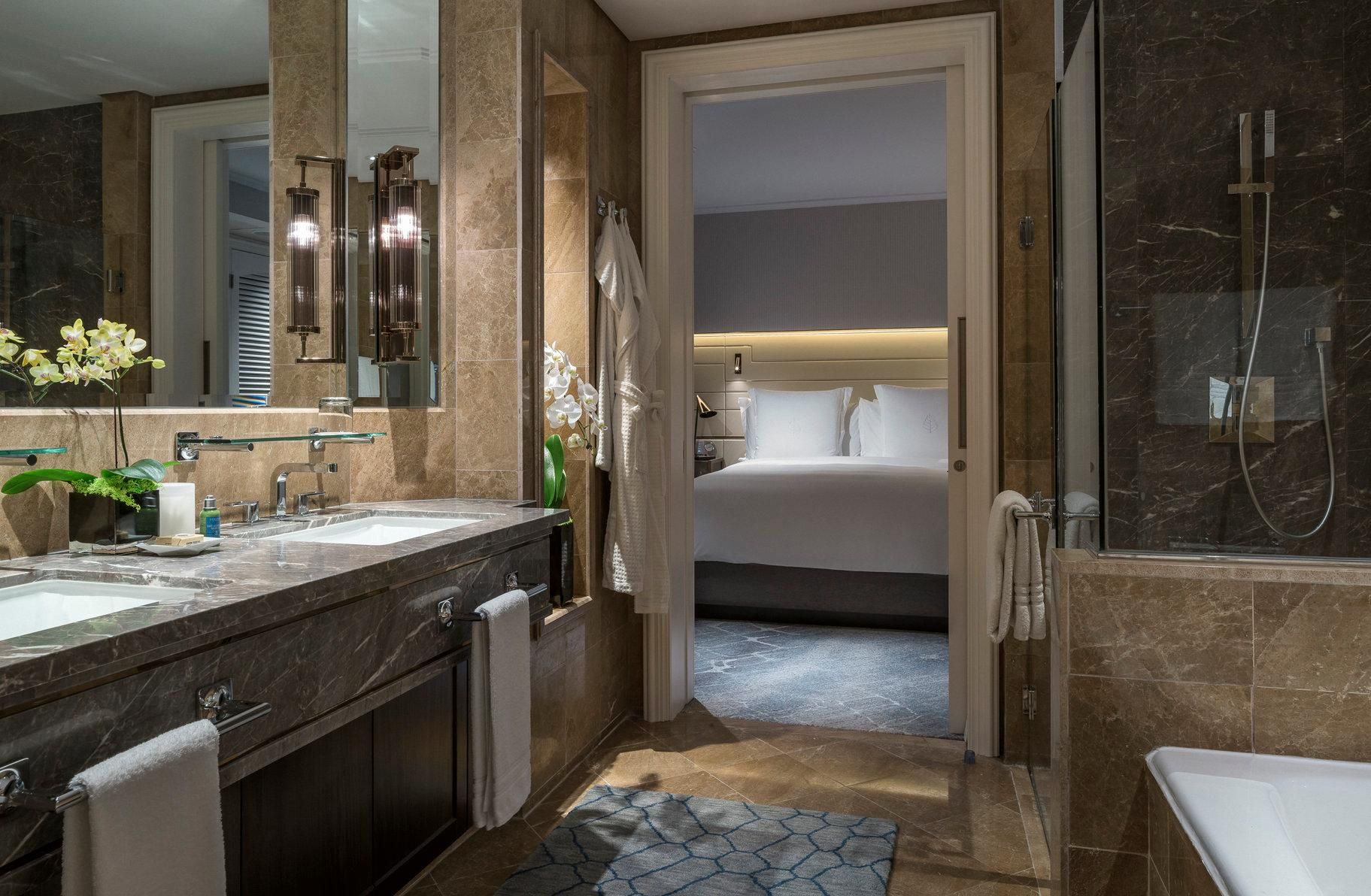Four Seasons Executive Suite