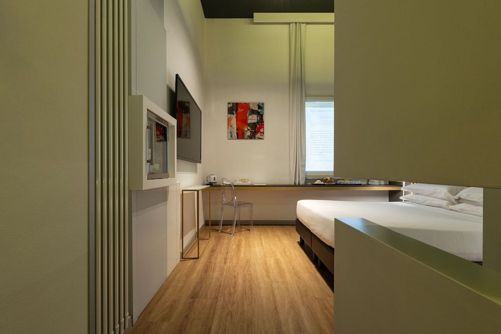 Profumo Maison Pellegrino Executive Room 6