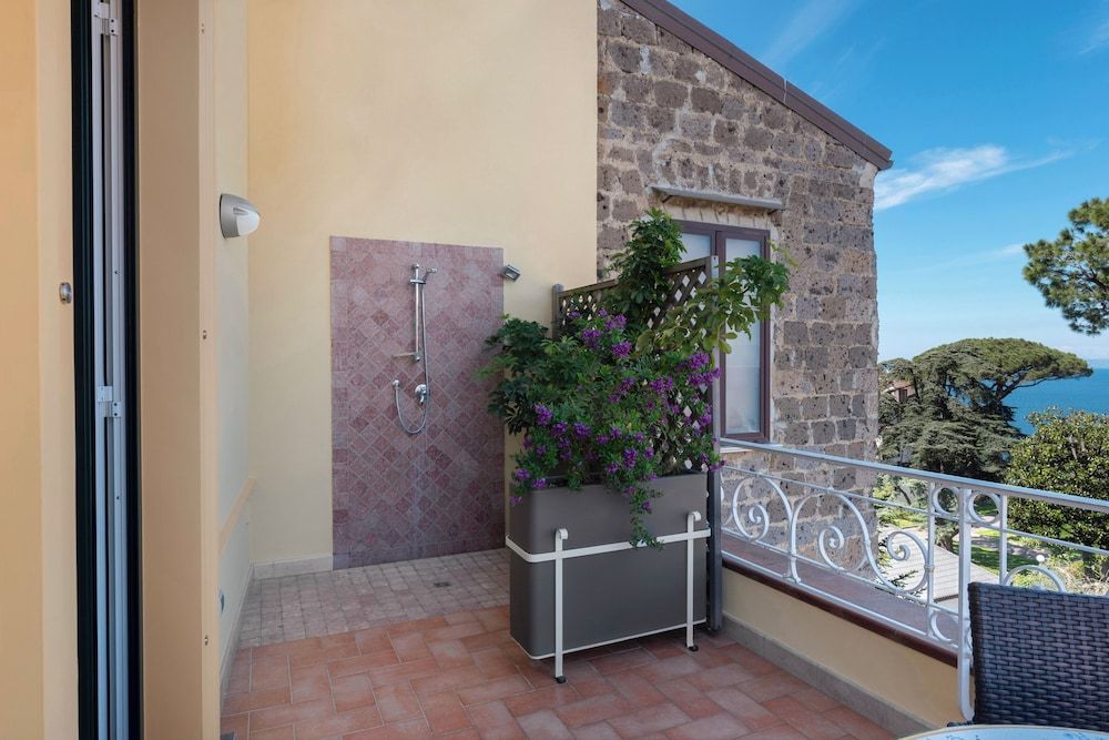 Al Centro Suites Deluxe Duplex, Sea View (Lavanda) 11