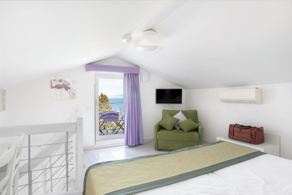 Al Centro Suites Deluxe Duplex, Sea View (Lavanda) 4