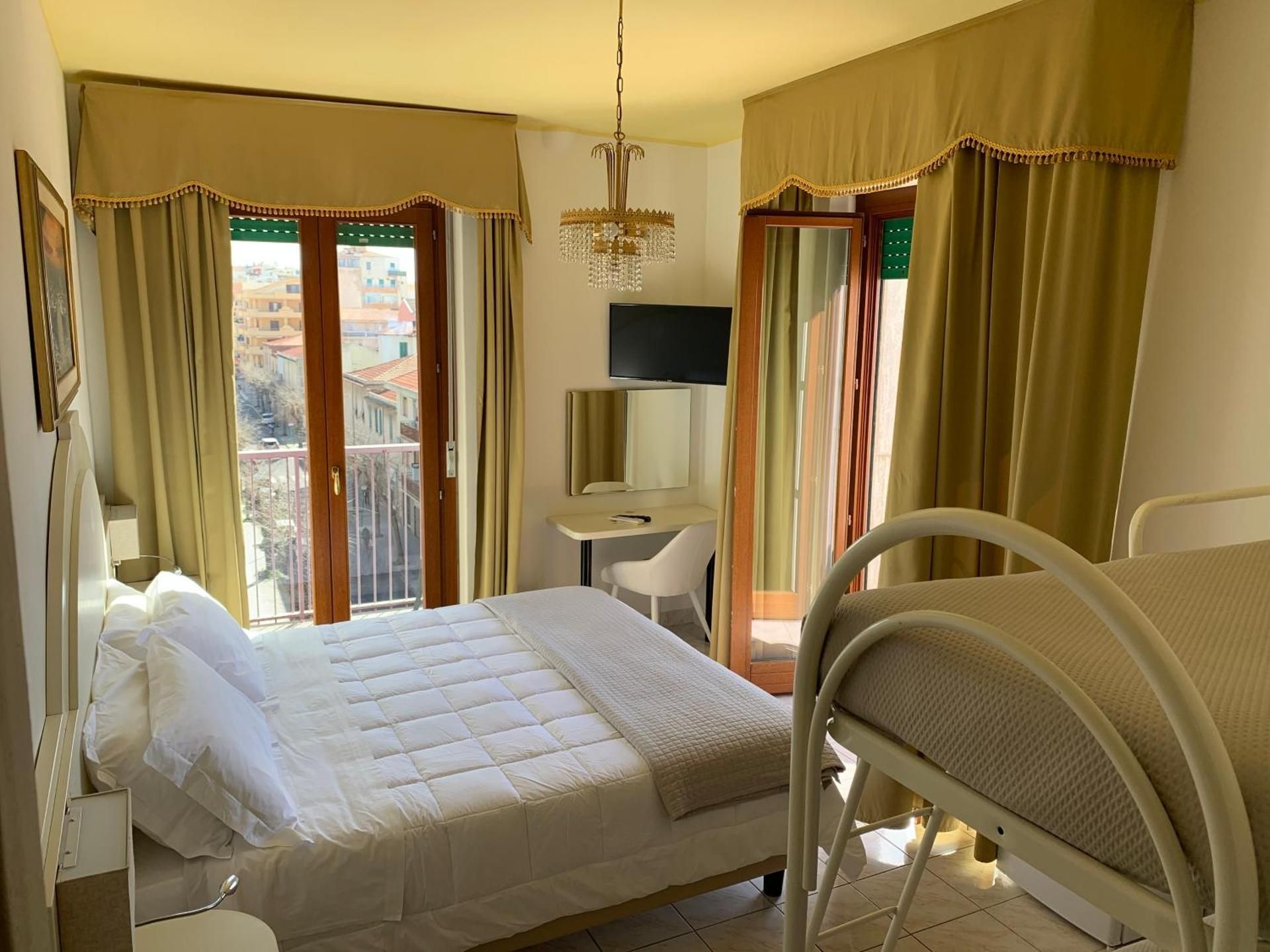 Quadruple Room with Sea View