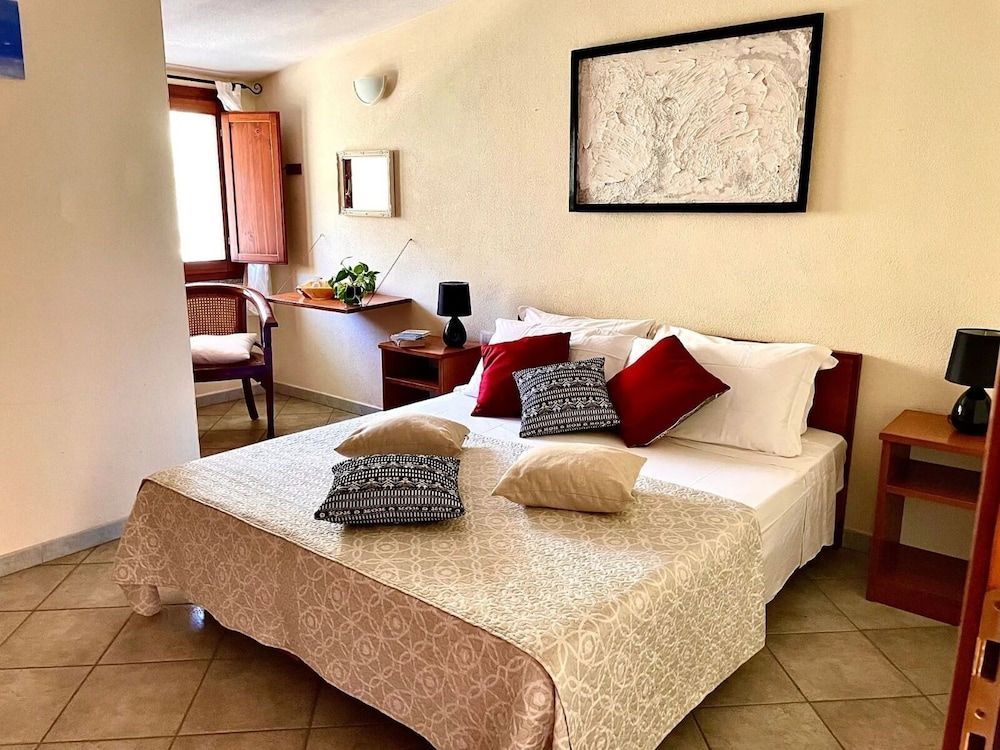 Hotel VelaSole Economy Double Room, 1 Double Bed, Garden View 5