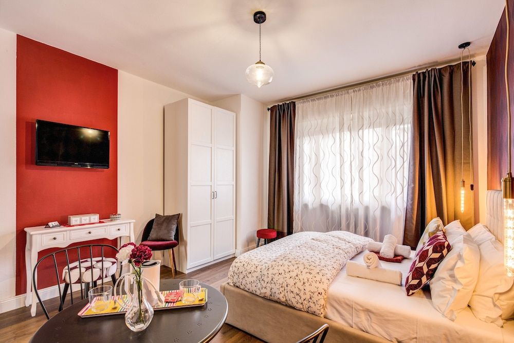 AwesHome - Vintage Rooms Comfort Triple Room 6