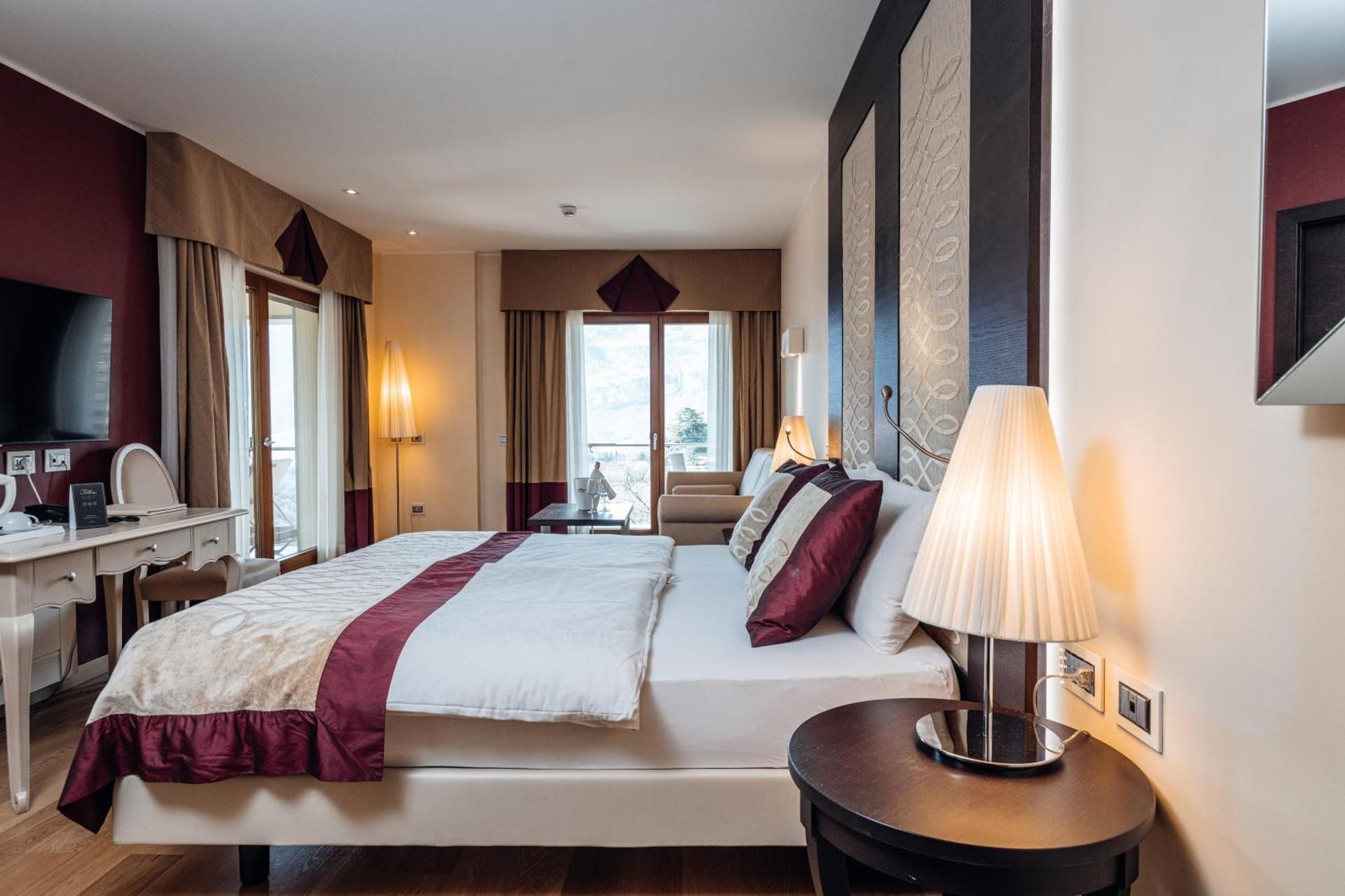 Junior Suite with Spa Bath