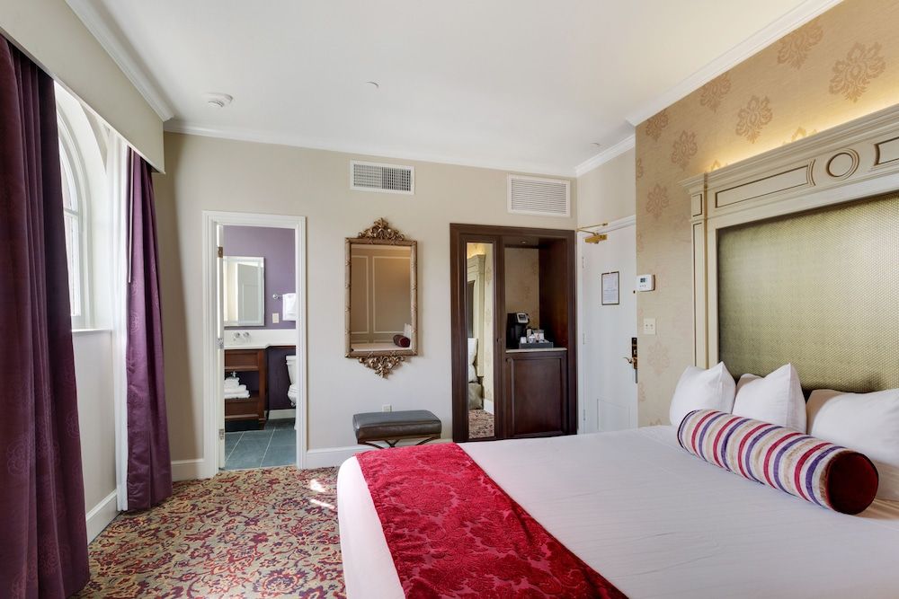 Deluxe Room, 2 Queen Beds