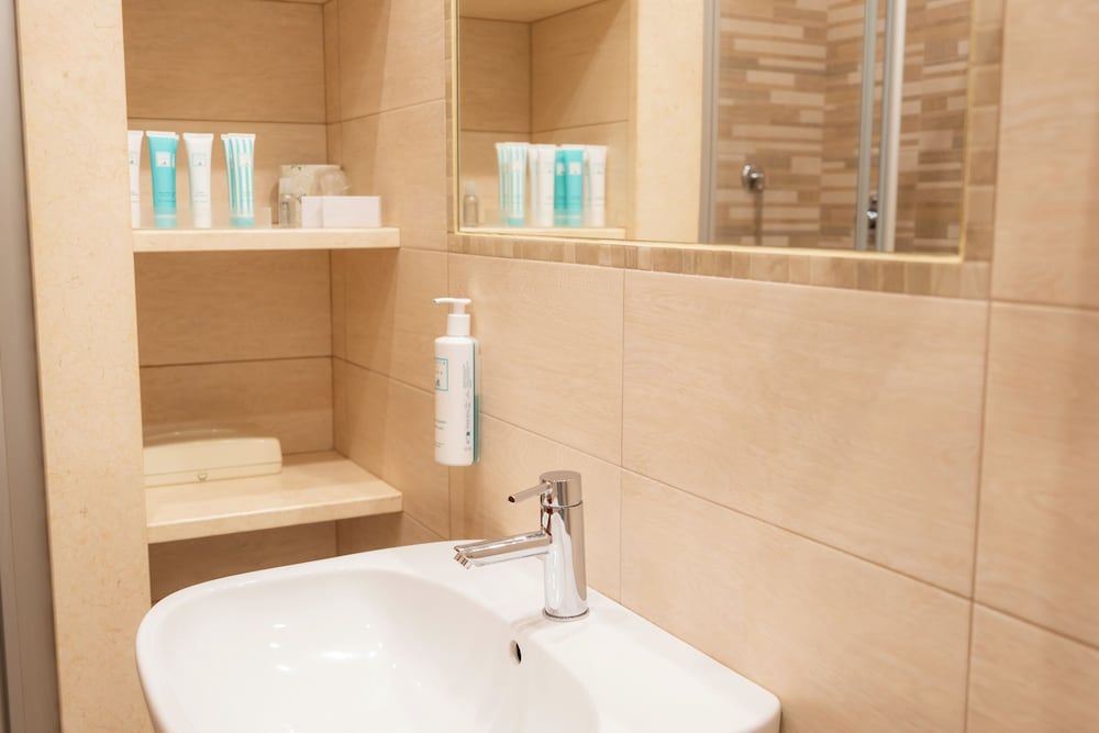 Hotel Florida Lerici Standard Double Room, 1 King Bed 15