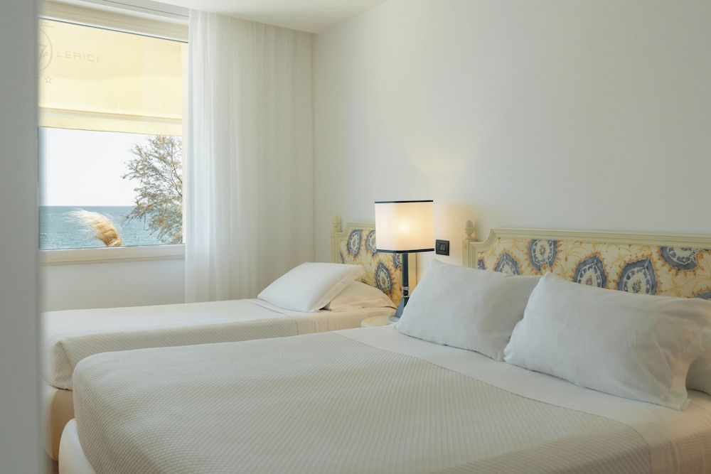 Hotel Florida Lerici Superior Triple Room, Multiple Beds, Sea View 4