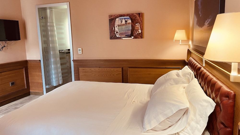 Le Club Boutique Hotel Classic Room 2