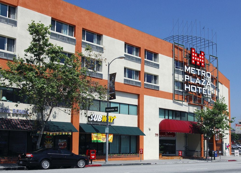 undefined Metro Plaza Hotel 2