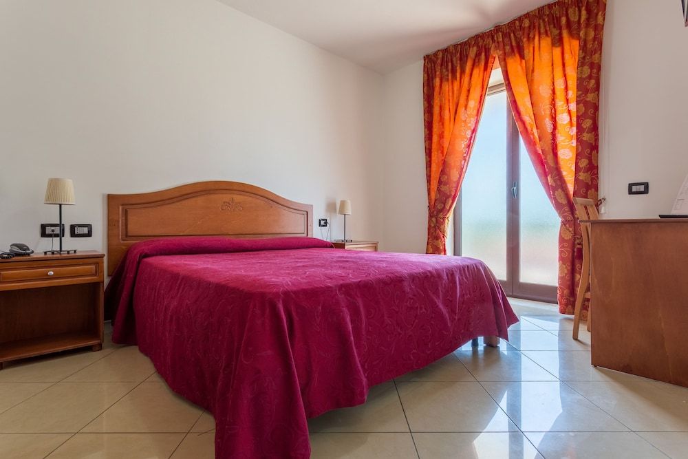 Double Room (1 letto matrimoniale)