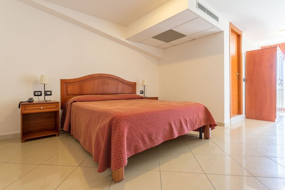 Double Room Single Use