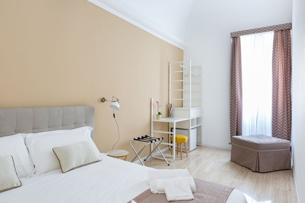undefined Trevi Fountain Guesthouse 5