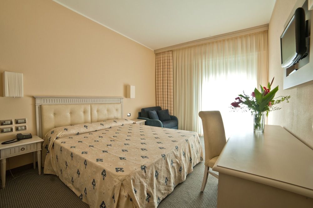 Standard Quadruple Room, 2 Bedrooms, Sea View