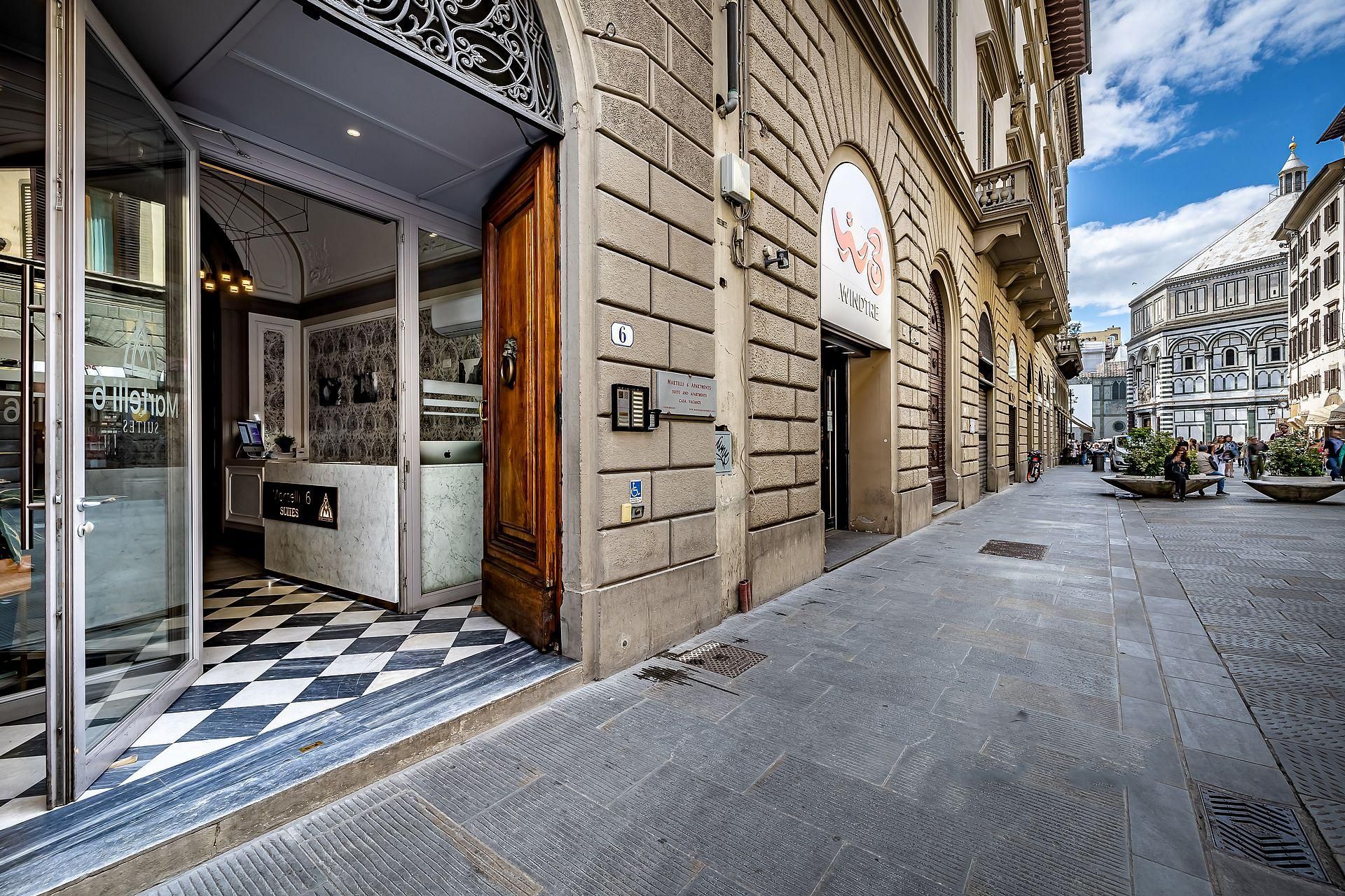 Martelli 6 Suite & Apartments