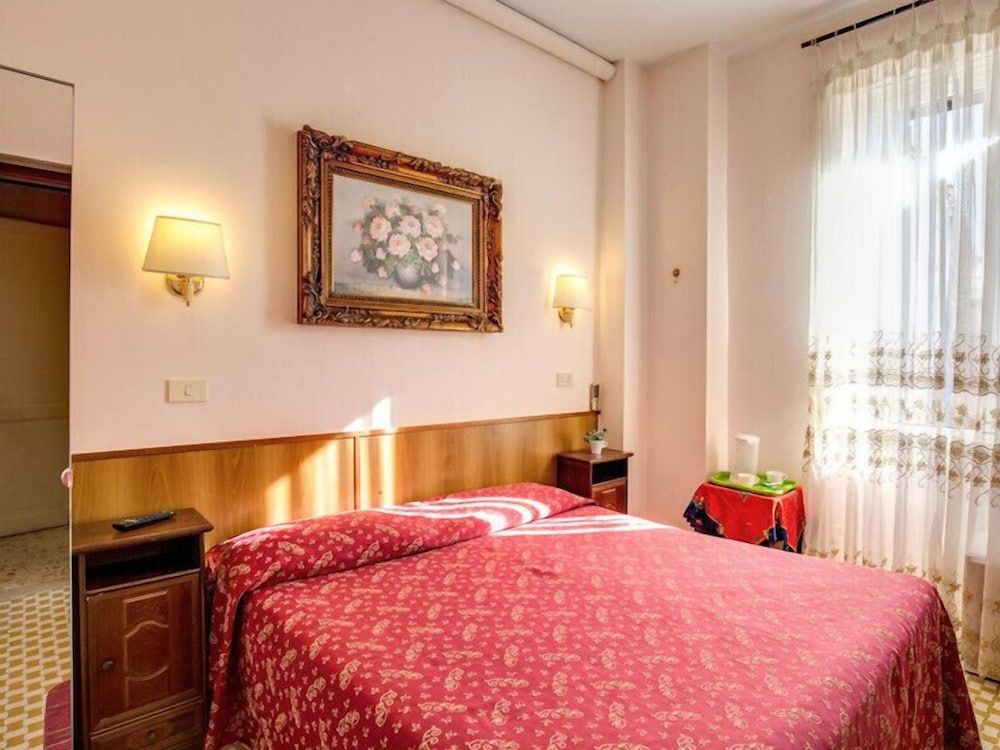 B&B Giovy Rome Double or Twin Room 5