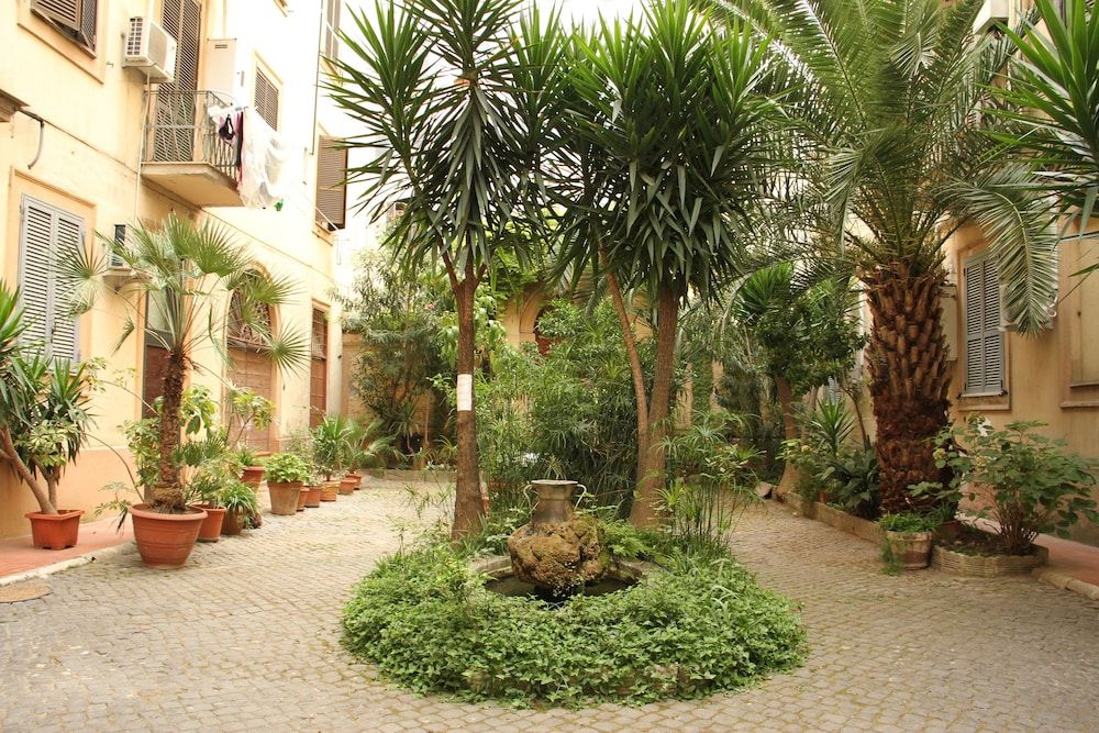 undefined B&B Giovy Rome 6