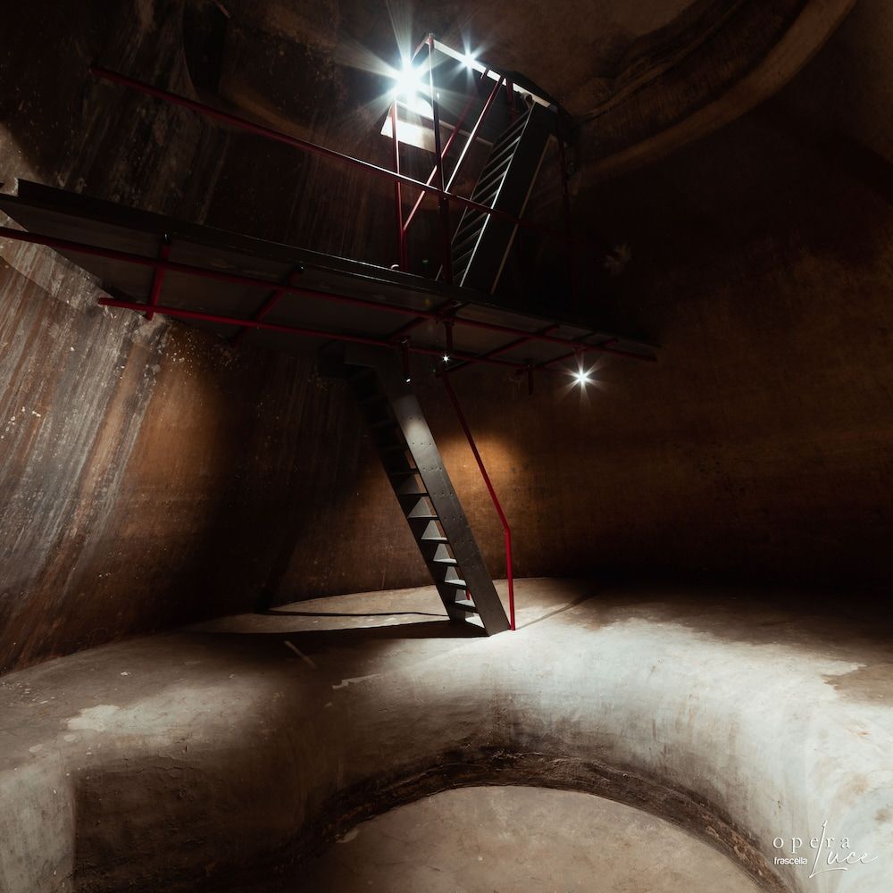 undefined Piano Piano - Rooms 7