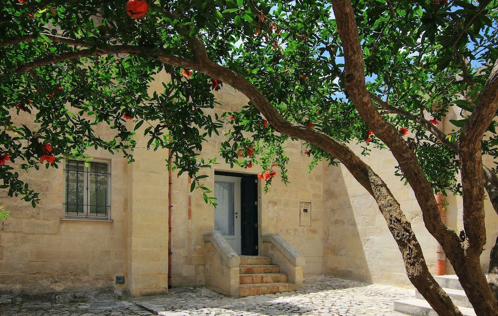 undefined Piano Piano - Rooms 3