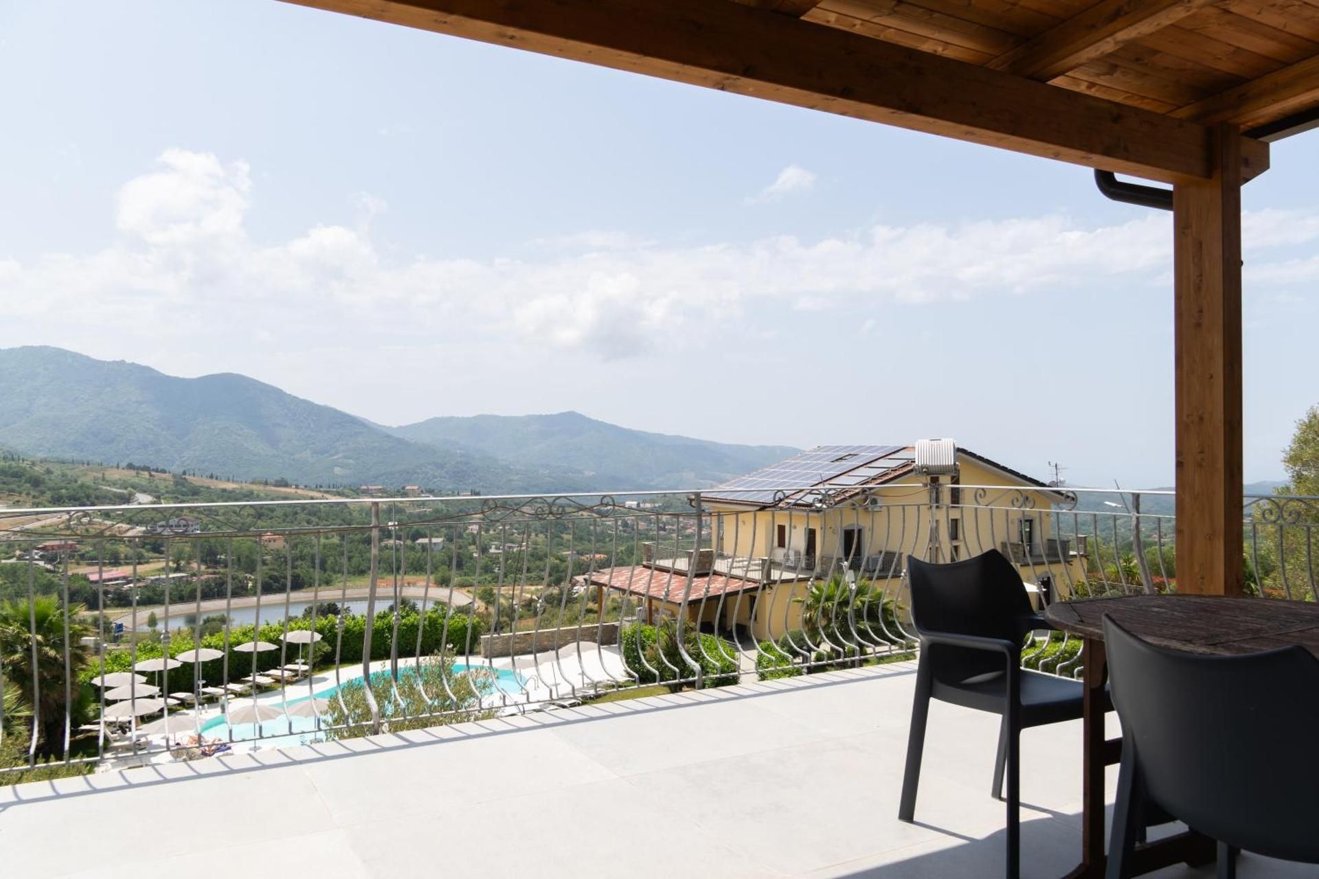 Junior Suite with Pool View
