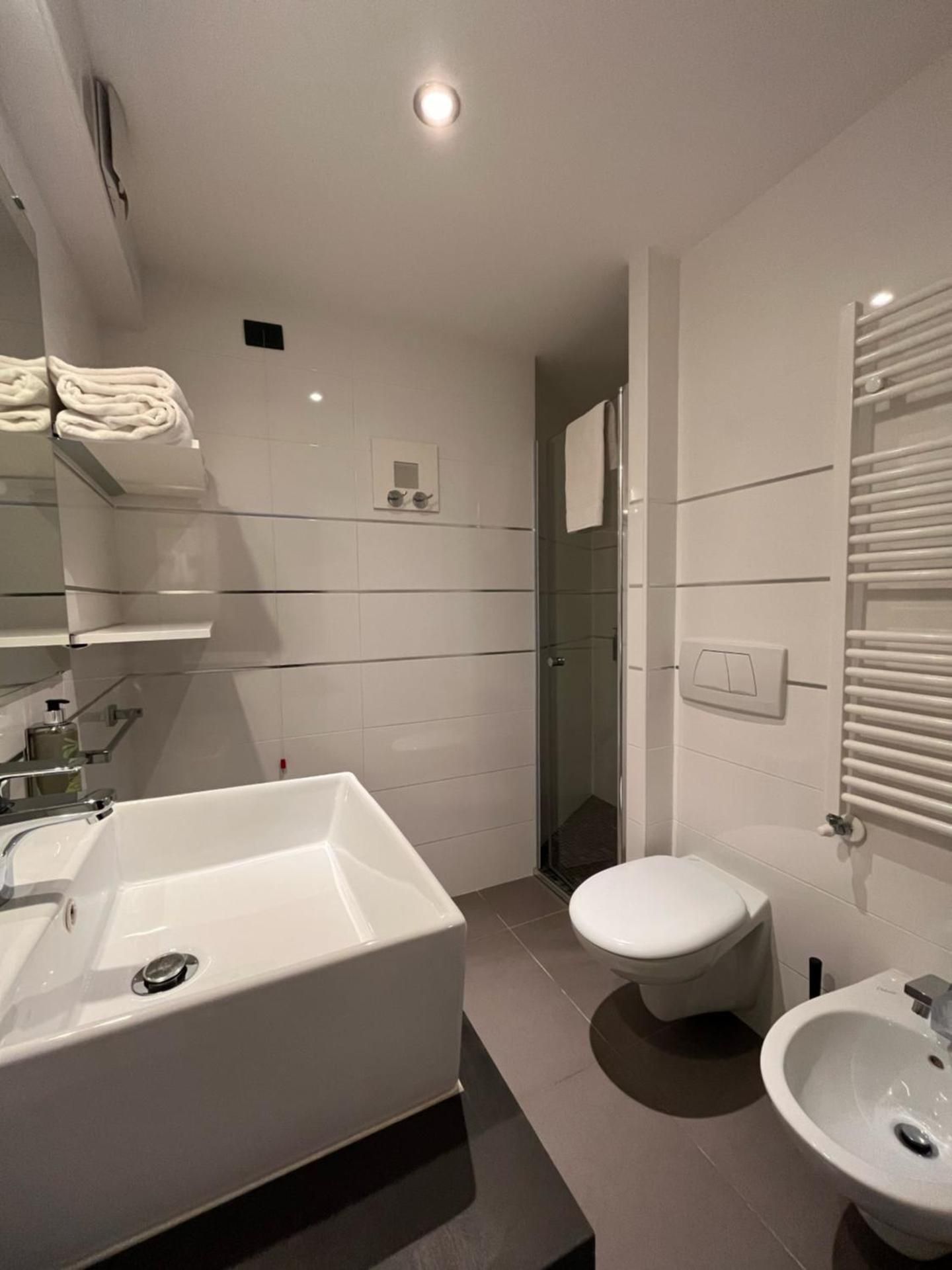 Junior Suite with Lake View