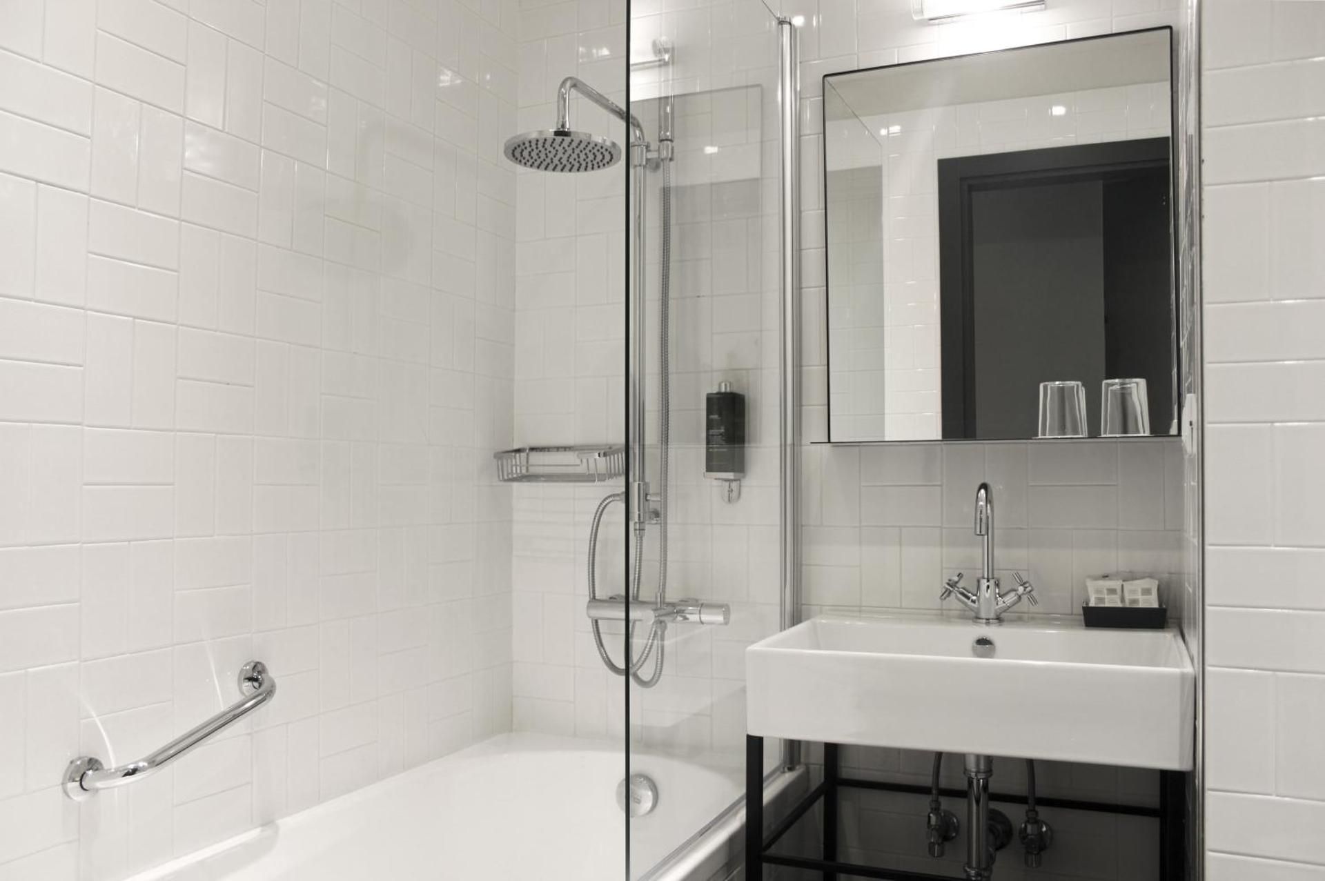 undefined c-hotels Joy 6