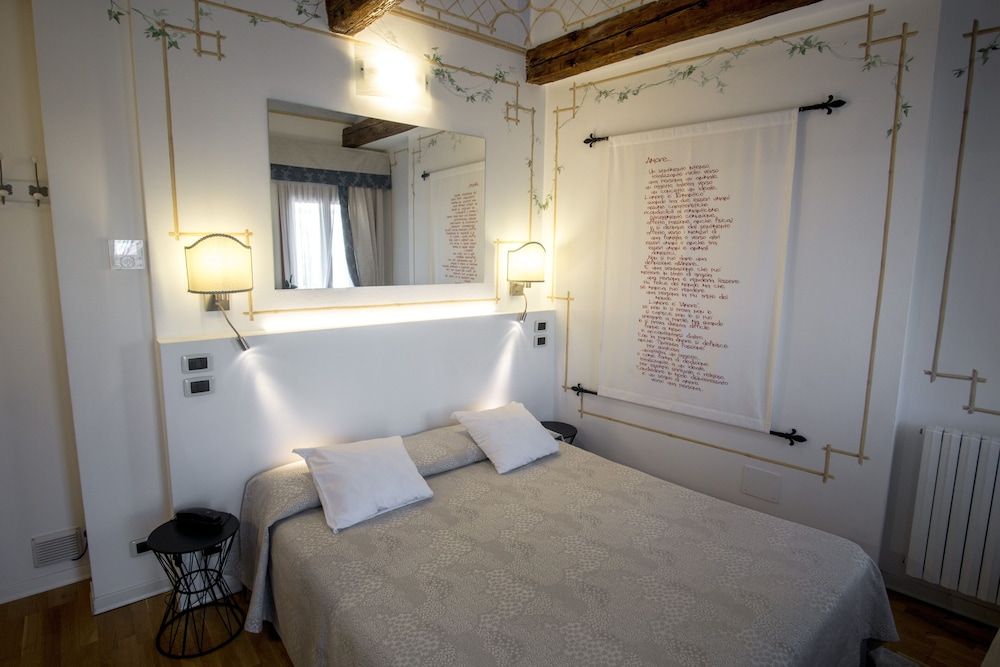 Hotel Antigo Trovatore Exclusive Room