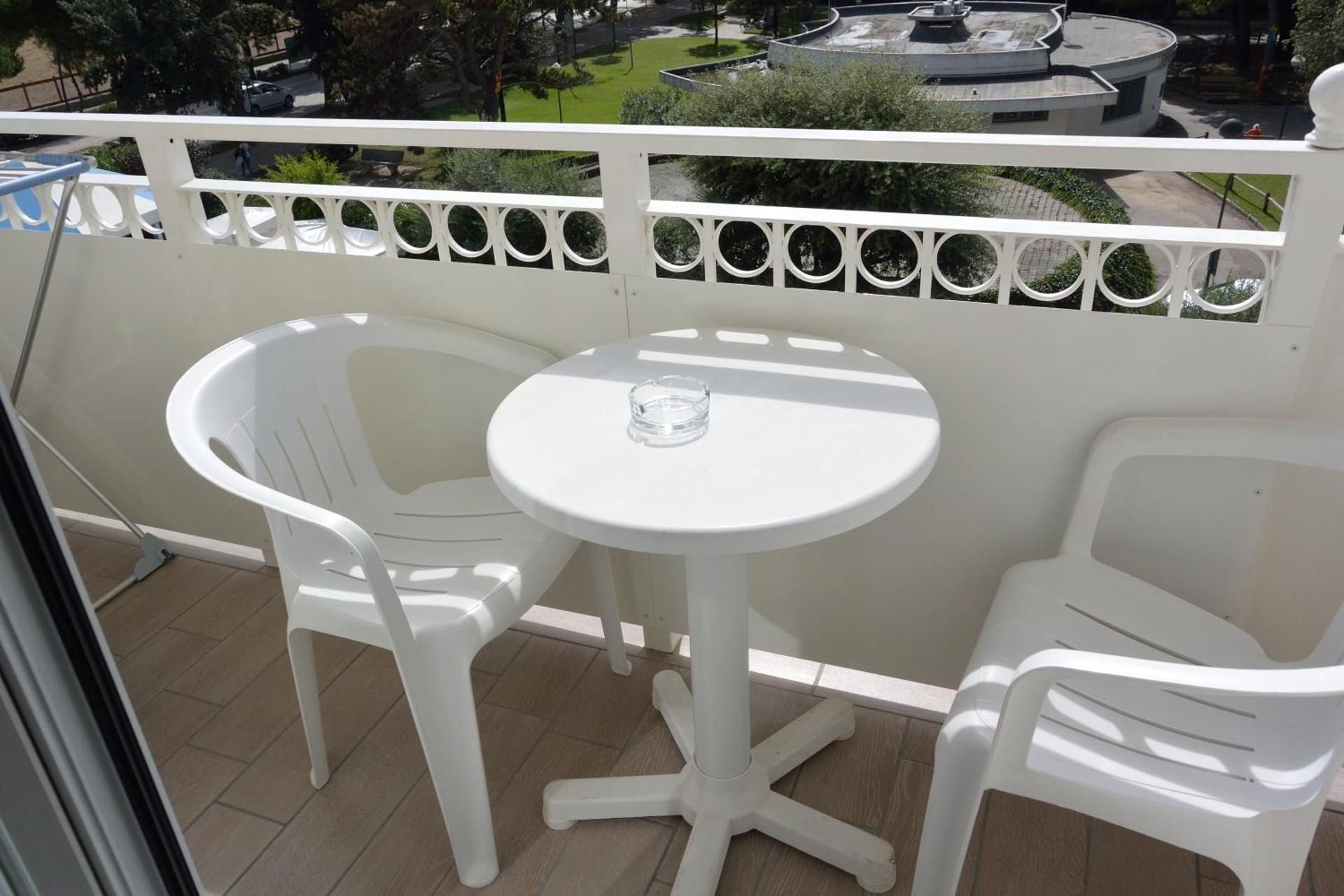 Standard Double or Twin Room with Terrace and Sea View