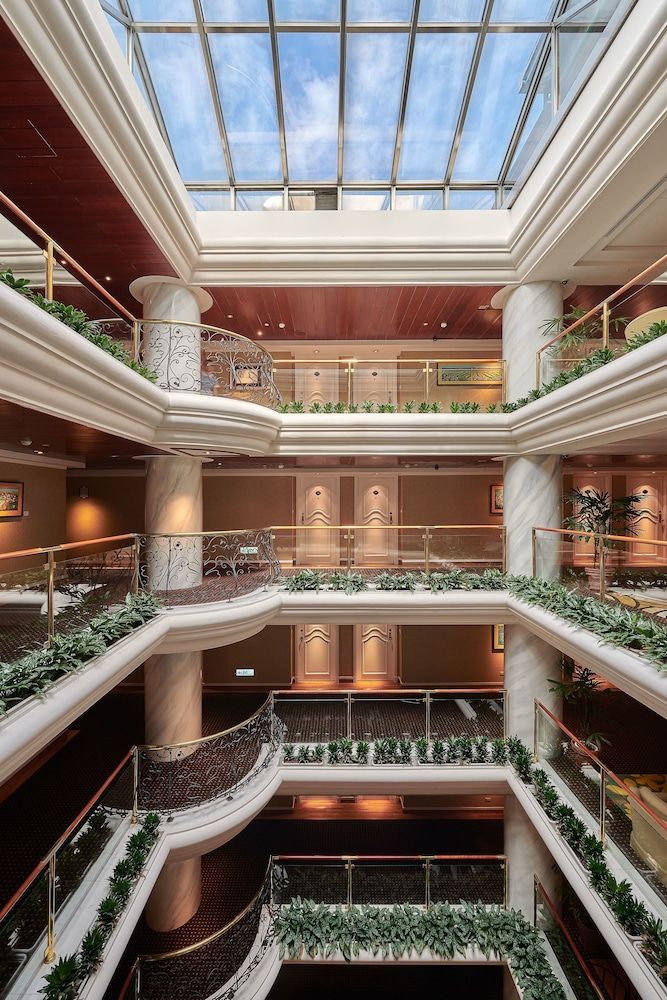 undefined The Riviera Hotel 10