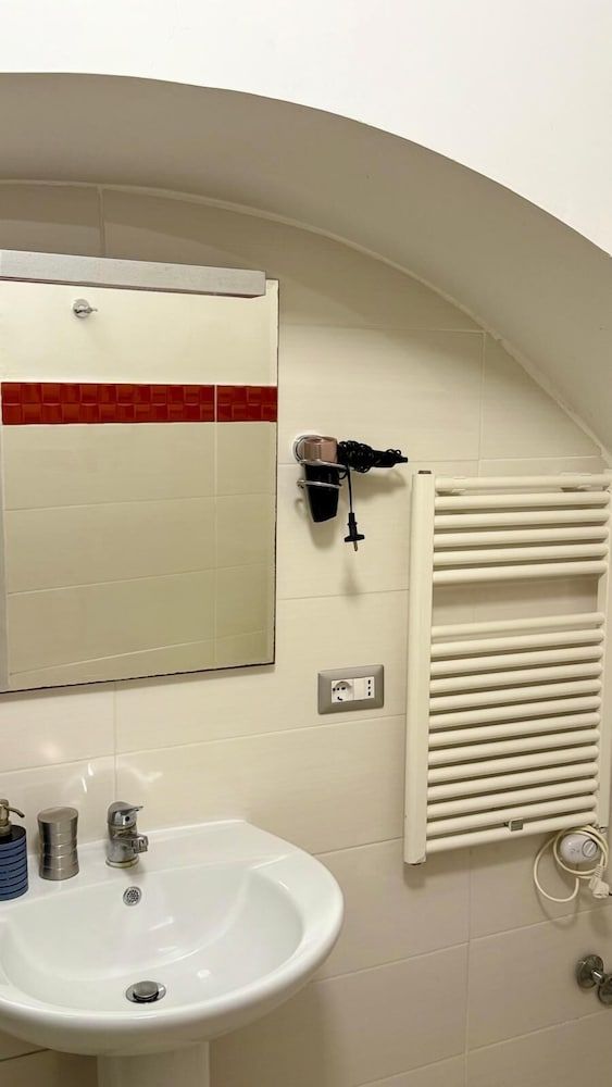 Chiaia Suites Family Suite 4