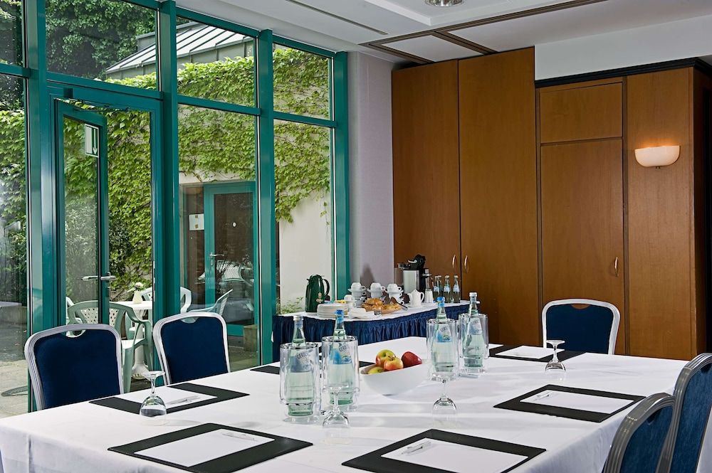 undefined TRYP by Wyndham Köln City Centre 4