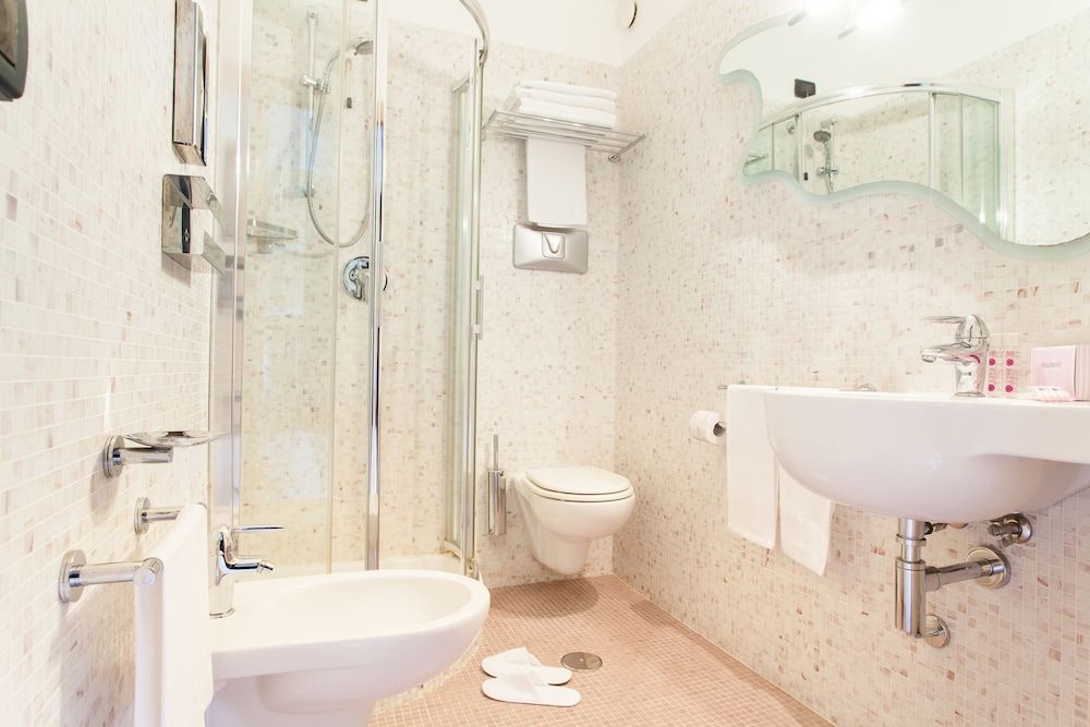 Hotel Majorana Double Room 5