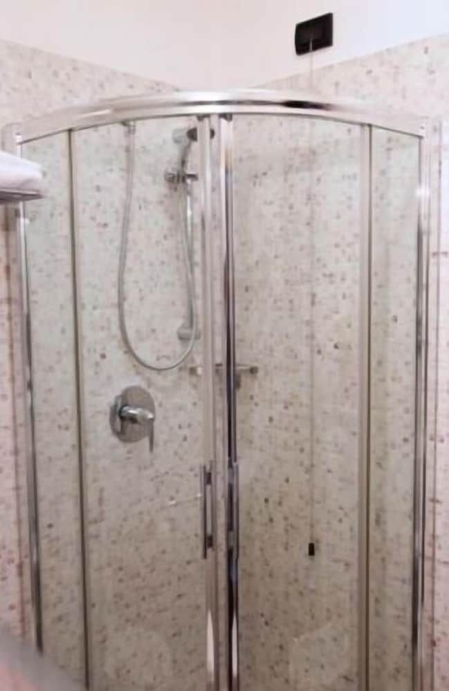 Hotel Majorana Single Room 11