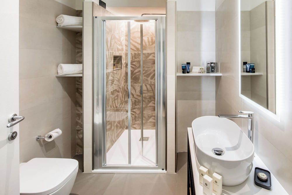 undefined Hotel Vesuvio 9