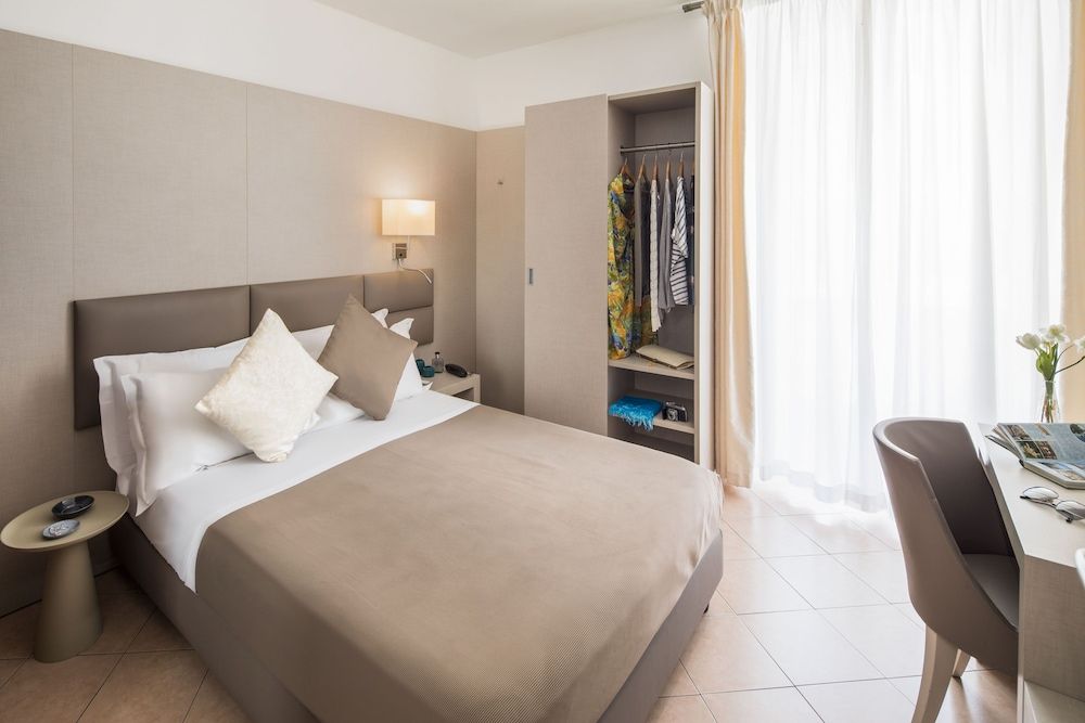 undefined Hotel Vesuvio 6