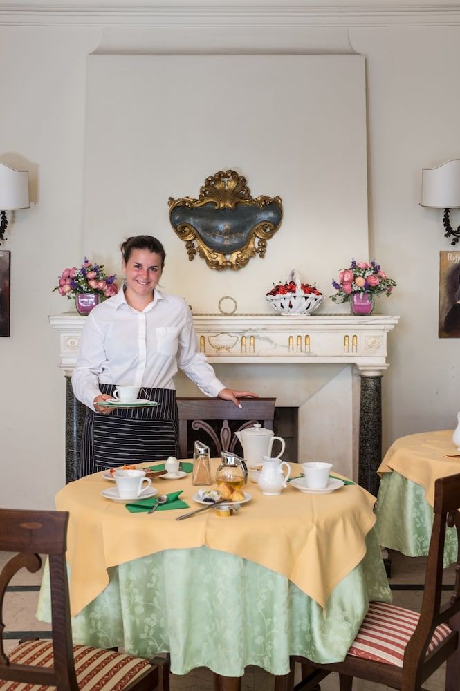 undefined Alloro B&B 4