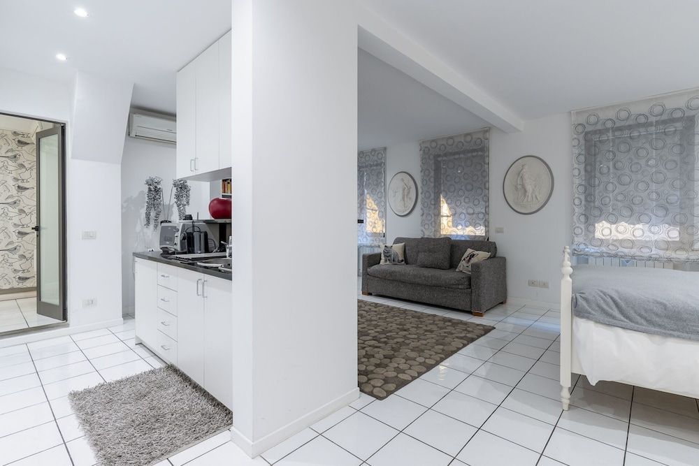 Firenze Rentals Exclusive Apartment 1 8